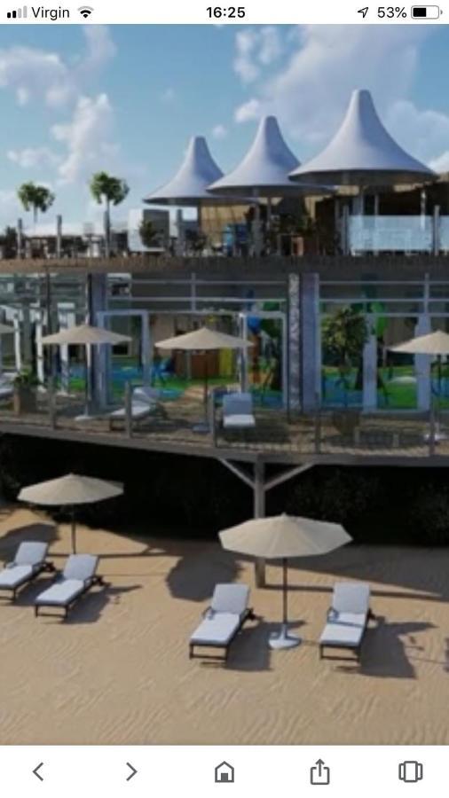 Calypso Hot Tub Breaks Tattershall Lakes Pet Friendly Екстер'єр фото