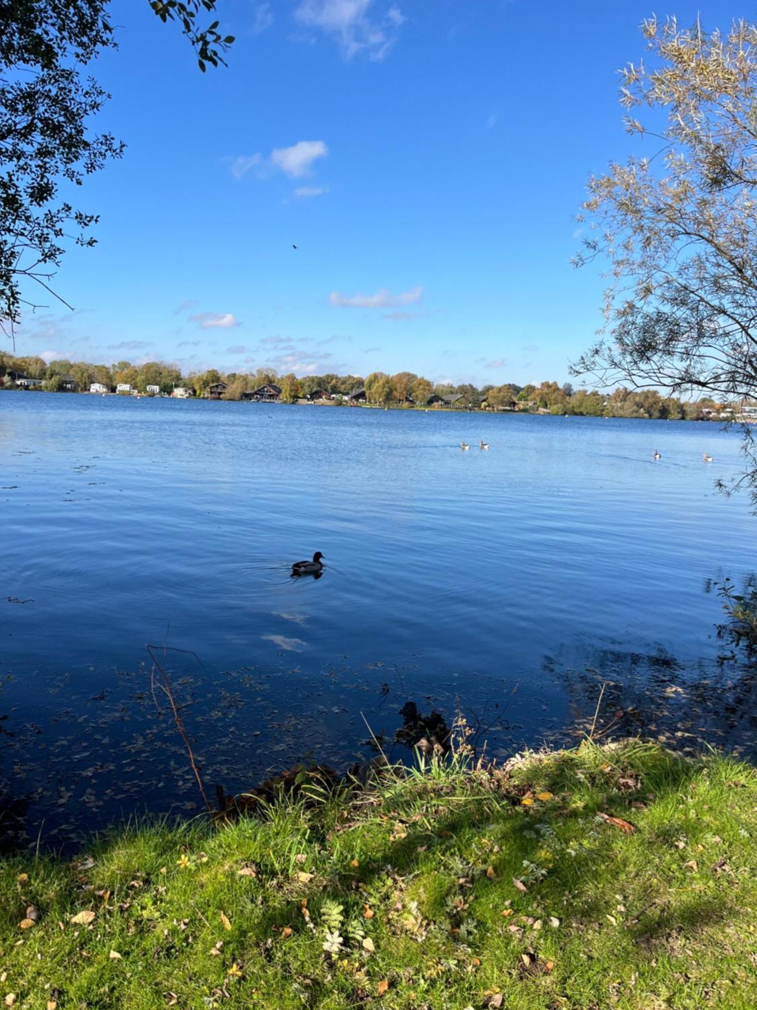 Calypso Hot Tub Breaks Tattershall Lakes Pet Friendly Екстер'єр фото